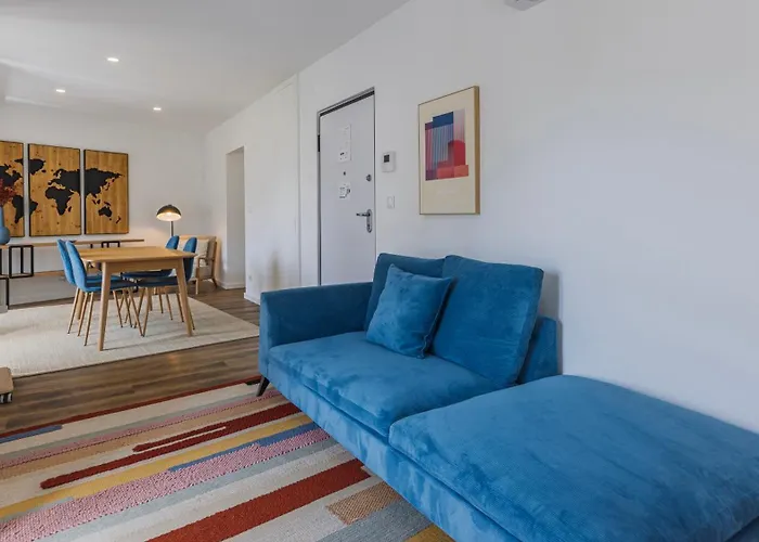 2bdr Comfy In Graca By Lovelystay Lisboa