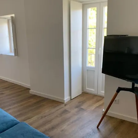 2bdr Comfy In Graca By Lovelystay Apartamento