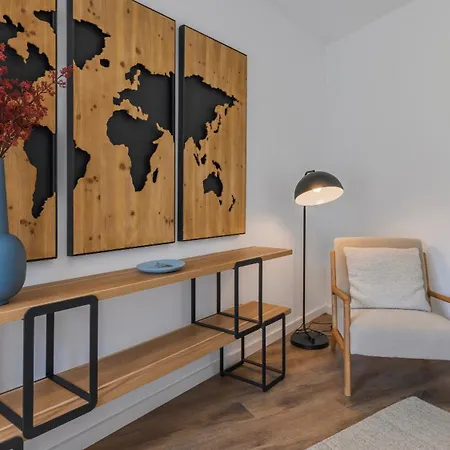 2bdr Comfy In Graca By Lovelystay Apartman *