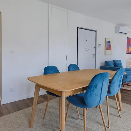 Apartman 2bdr Comfy In Graca By Lovelystay *