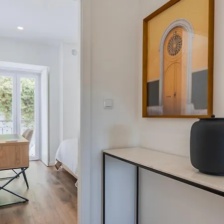 2bdr Comfy In Graca By Lovelystay Apartman *