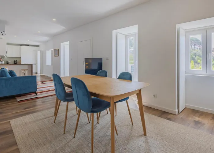 2bdr Comfy In Graca By Lovelystay