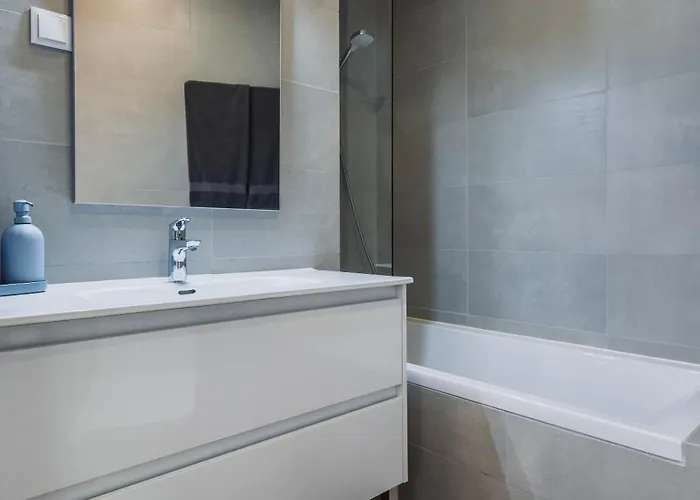 Lägenhet 2bdr Comfy In Graca By Lovelystay *