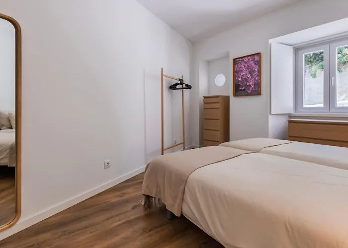 2bdr Comfy In Graca By Lovelystay Lägenhet Lisboa