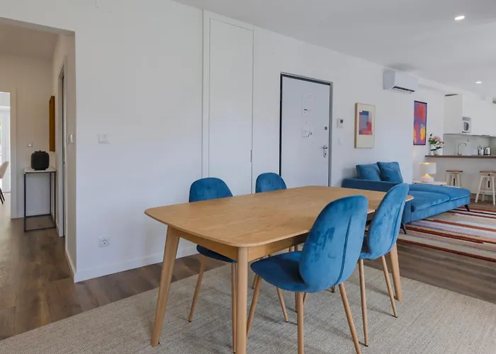 아파트 2bdr Comfy In Graca By Lovelystay *